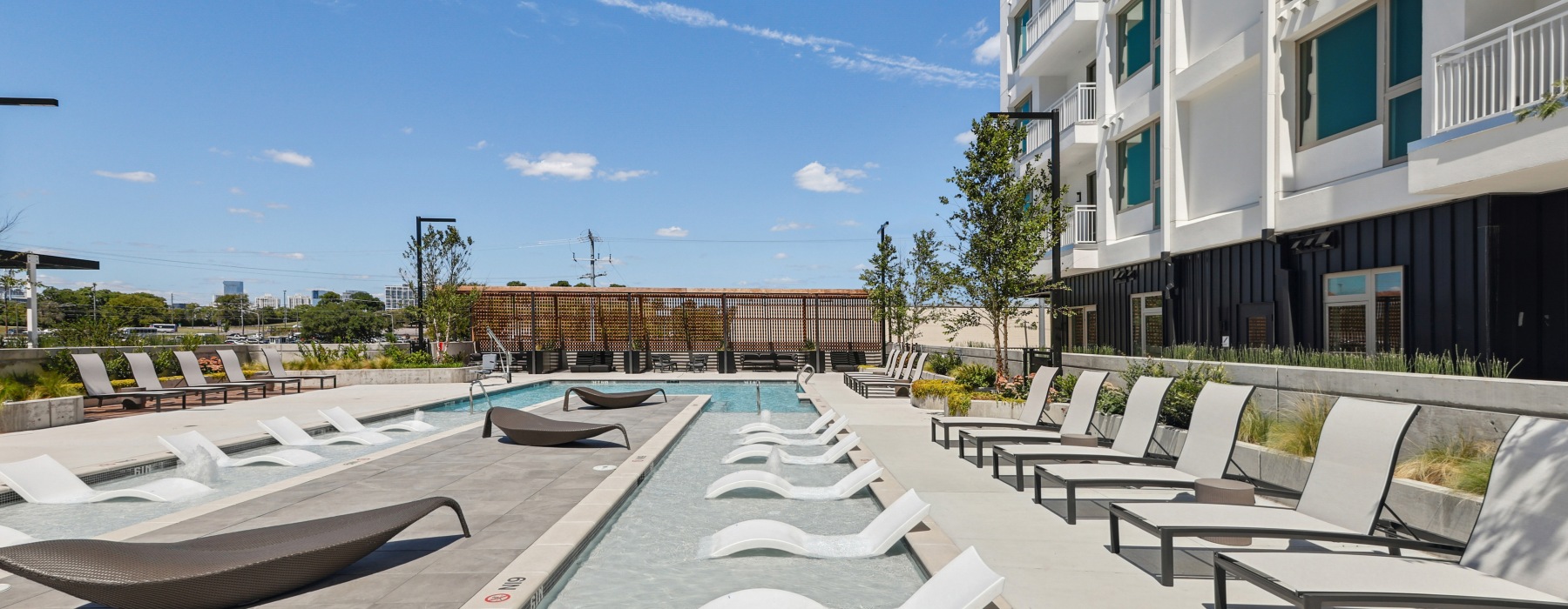 side view of the swimming pool at Westerly House furnished apartments in Nashville